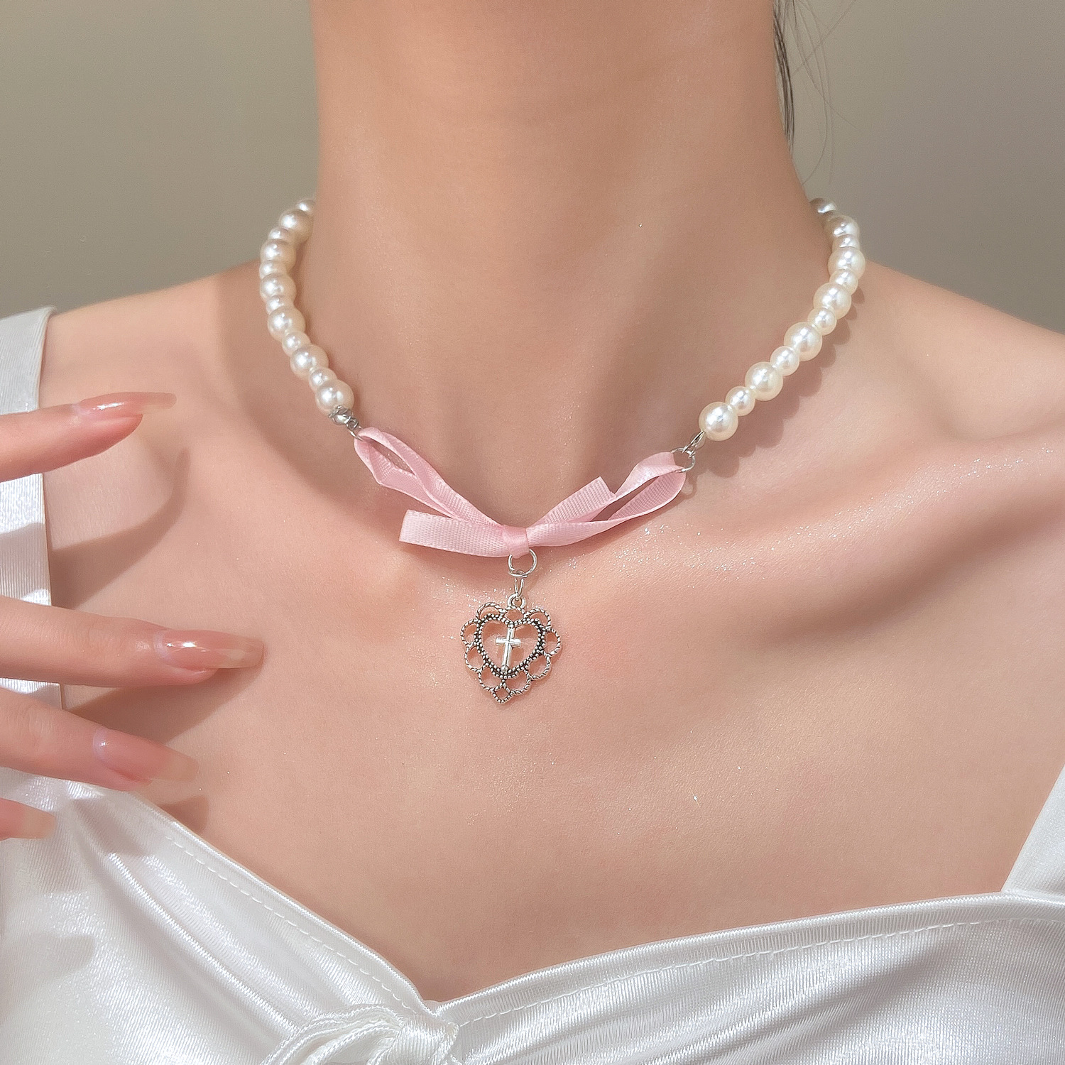 French Romantic Pink Bowknot H – обзор и цена Pearl Trim Chain