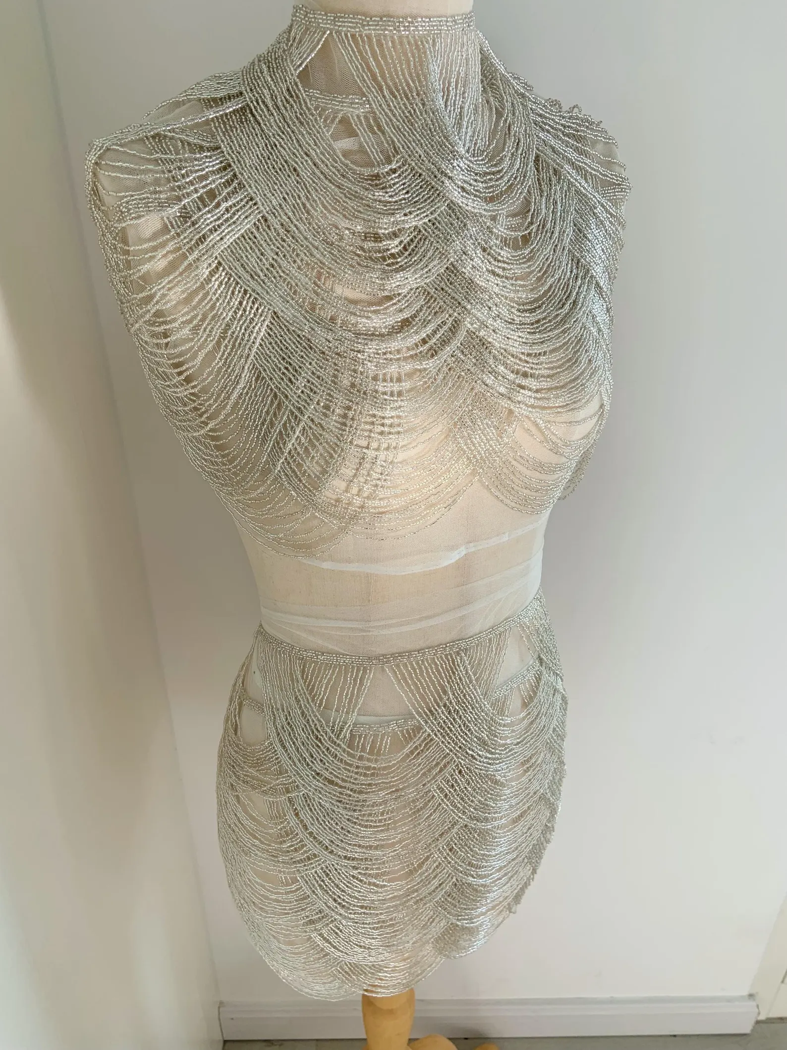 Silver Chains Cape Fabric, Bea – обзор и цена Beaded Trim Fringe